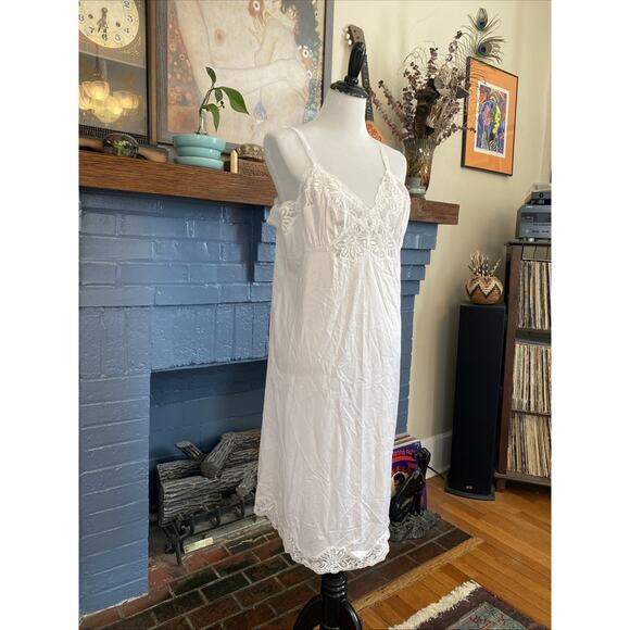 Vintage SHADOWLINE Full Figure Cream Lace Edge Slip Dress Sz 42 XL Retro Midi A - Picture 2 of 10